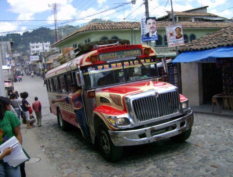 Bus from Chichi